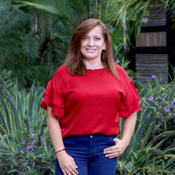 Adriana Valencia Pérez Adriana Valencia Pérez
