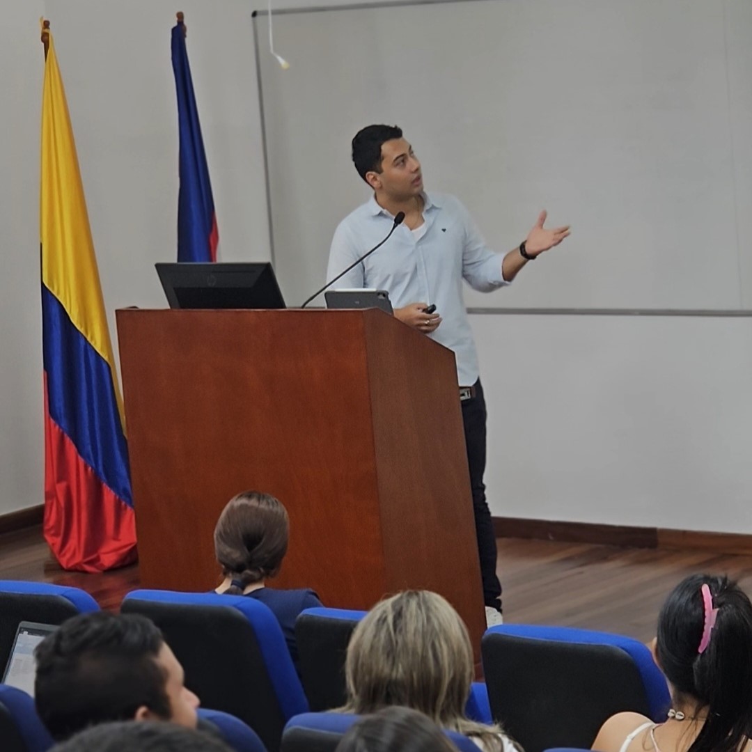 Juan Esteban Hoyos, Práctica destacada en EUTOPOS STUDIO