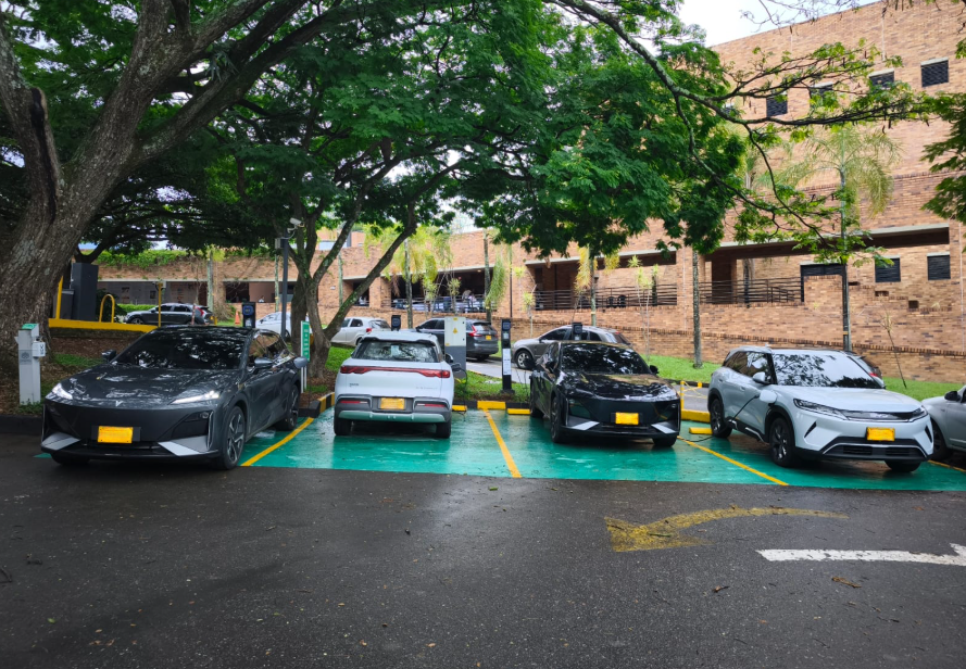 imagen-electrolineras-para-carros-electricos