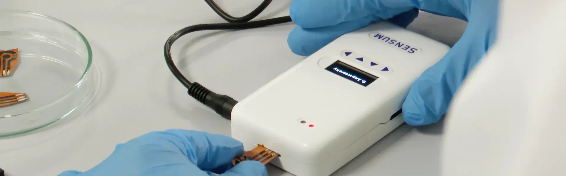 Sensum: Sensor electroquímico portable