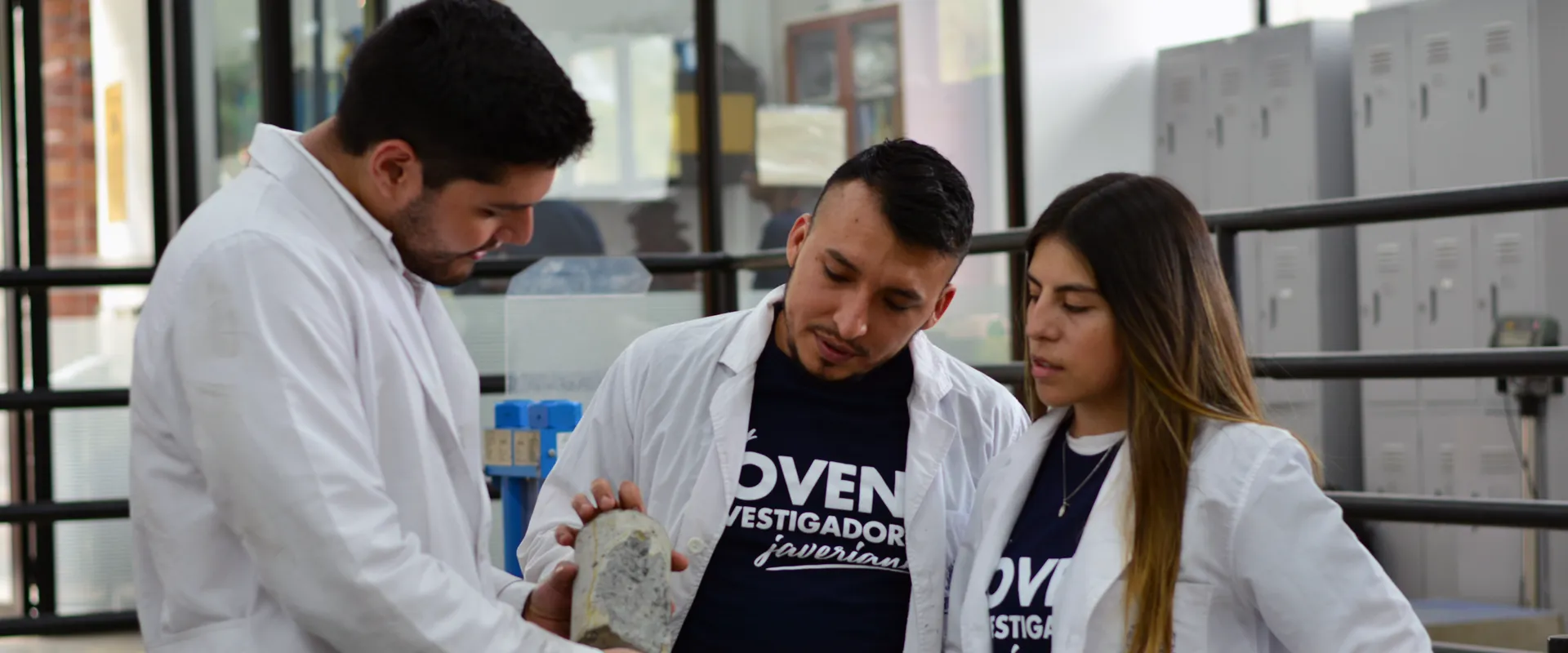 Jóvenes que investigan para ser mejores profesionales
