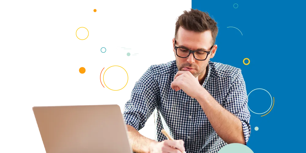 Profesor con computador