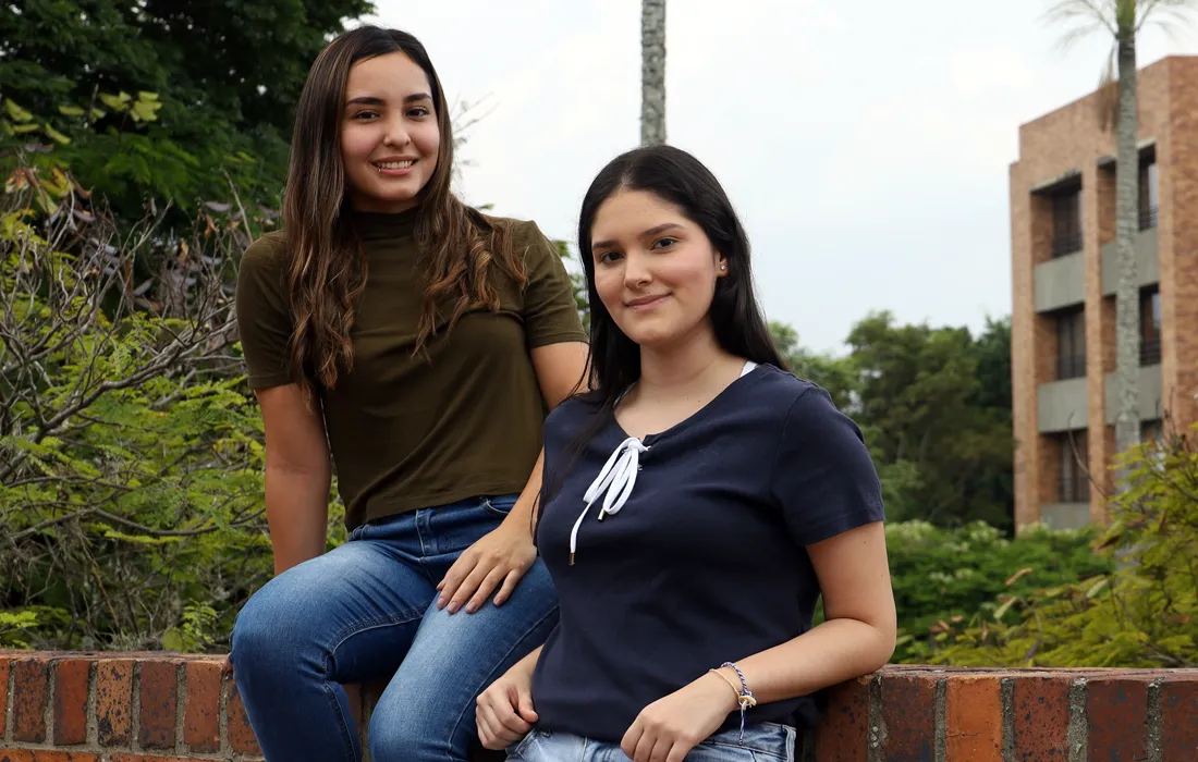 Sara Calad y María Camila Castillo, estudiantes de Ingeniería Industrial de la Javeriana Cali y participantes del proyecto ME310
