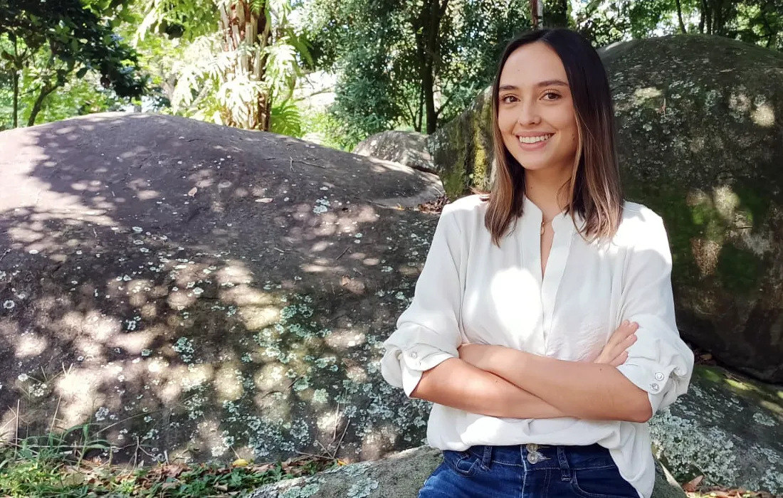 Valeria Esparza Silva, estudiante de séptimo semestre de Administración de Empresas Valeria Esparza Silva, estudiante de séptimo semestre de Administración de Empresas