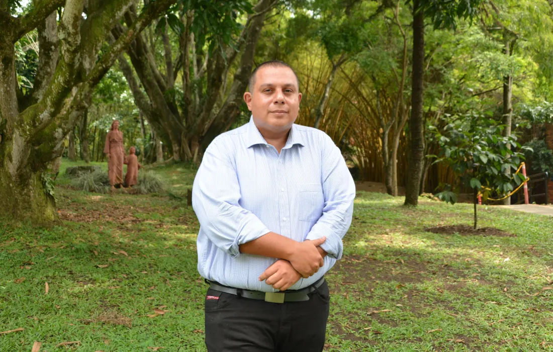 Victor Peña Victor Peña