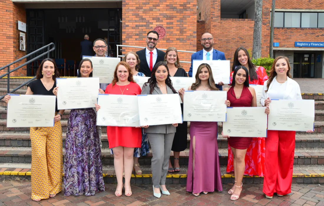 Graduados de Maestría en Neuropsicologia clinica Graduados de Maestría en Neuropsicologia clinica