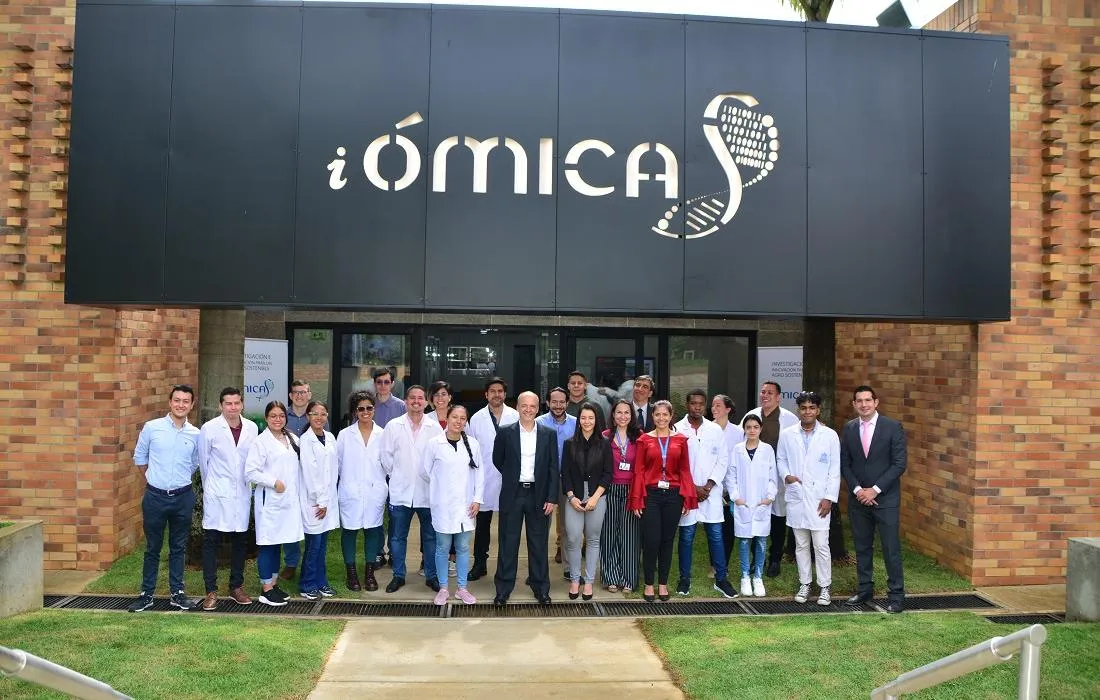 ¿Qué es iÓMICAS?