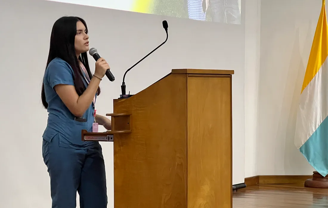 Estudiantes de Nutrición y Dietética presentaron los resultados de sus investigaciones en el II Encuentro de Nutrición Clínica Estudiantes de Nutrición y Dietética presentaron los resultados de sus investigaciones en el II Encuentro de Nutrición Clínica