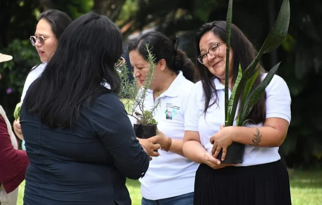 Maestría en Asesoría Familiar lideró Maestría en Asesoría Familiar lideró diálogo de saberes para el acompañamiento a familias indígenas Maestría en Asesoría Familiar lideró diálogo de saberes para el acompañamiento a familias indígenas