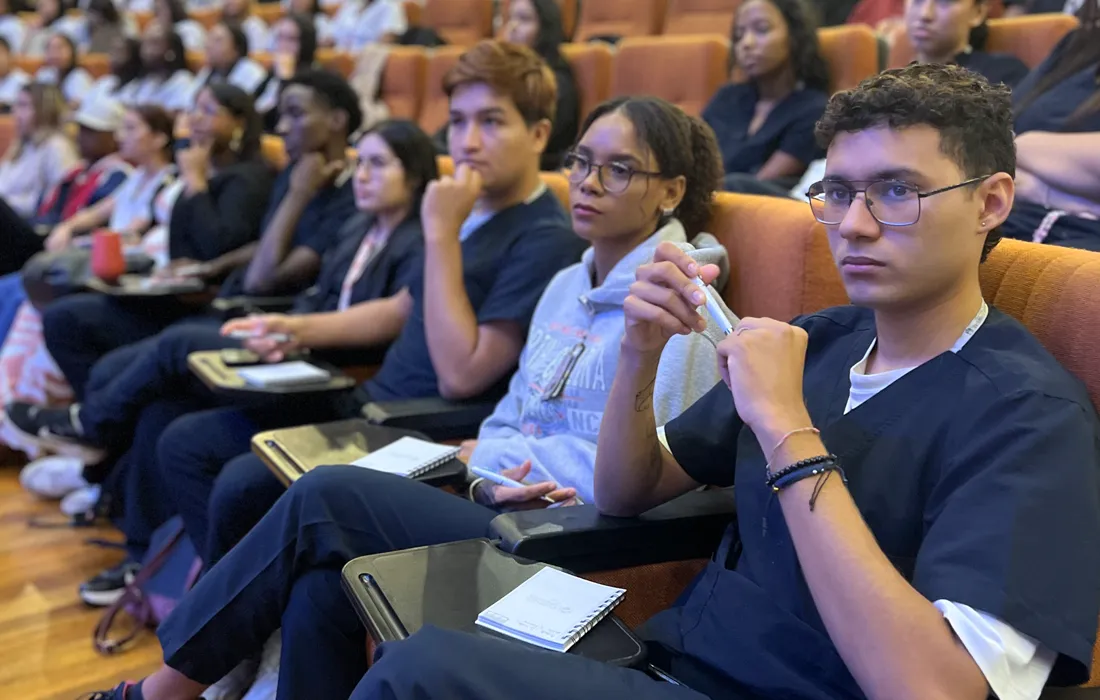 VII Jornada Académica de Enfermería: Un éxito en el cuidado humanizado VII Jornada Académica de Enfermería: Un éxito en el cuidado humanizado