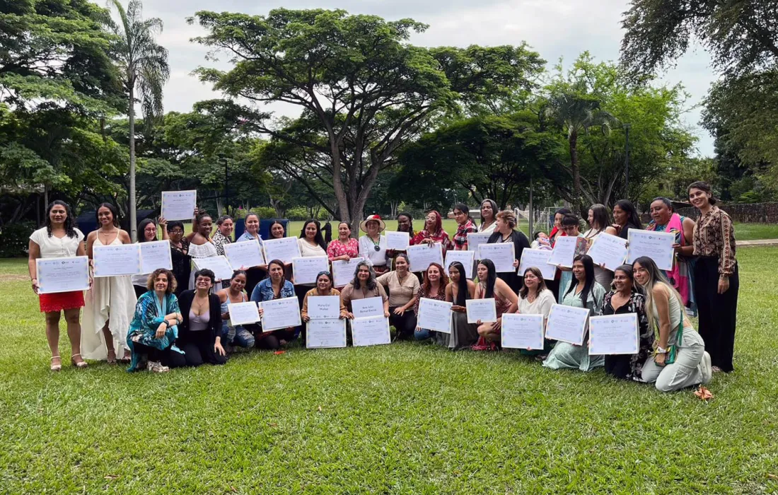 Clausura y Presentación de Oportunidades de Incidencia del Diplomado de Participación e Incidencia Política de mujeres campesinas, indígenas y afro Clausura y Presentación de Oportunidades de Incidencia del Diplomado de Participación e Incidencia Política de mujeres campesinas, indígenas y afro