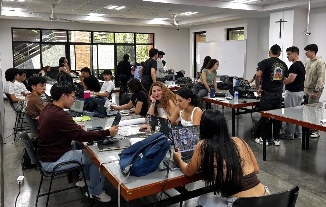 Así se vivió el primer momento de Semestre Diagonal en la Facultad de Creación y Hábitat Así se vivió el primer momento de Semestre Diagonal en la Facultad de Creación y Hábitat