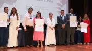 La Javeriana Cali clausura la tercera versión del Diplomado Tesos por el Ambiente con un emotivo reconocimiento a la CVC La Javeriana Cali clausura la tercera versión del Diplomado Tesos por el Ambiente con un emotivo reconocimiento a la CVC
