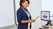El cierre del VII Congreso Internacional de Ética, Ciencia y Educación dejó como reflexión central la importancia de construir conocimiento desde distintas disciplinas y territorios, reconociendo que los desafíos actuales requieren respuestas colectivas, pensamiento crítico y compromiso ético. 