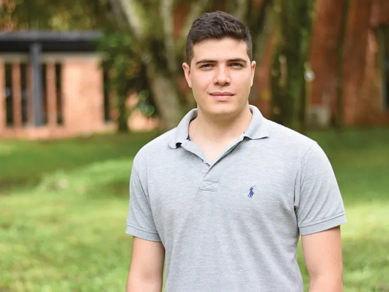 Sebastián Ochoa, estudiante de Negocios Internacionales Sebastián Ochoa, estudiante de Negocios Internacionales