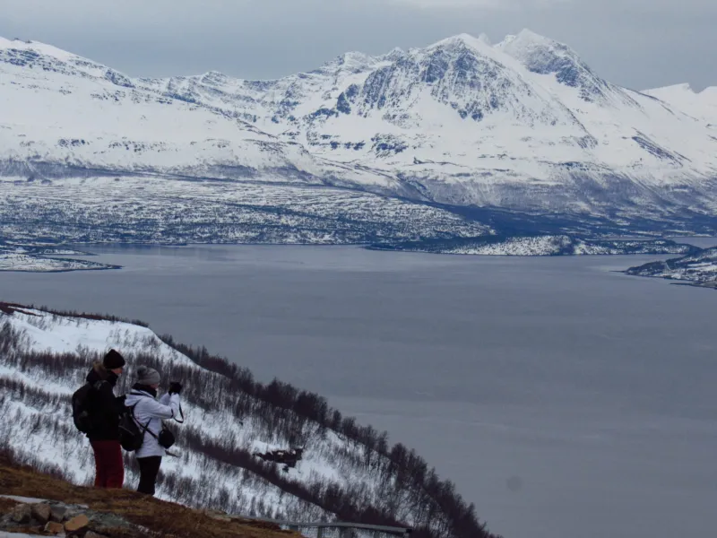 Investigadores del IEI participan en el Consorcio CRYSTAL de The Arctic University of Norway Investigadores del IEI participan en el Consorcio CRYSTAL de The Arctic University of Norway