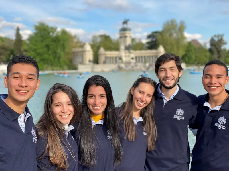 XIV competición internacional de arbitraje y derecho mercantil Estudiantes de Derecho en la competición internacional de arbitraje y derecho mercantil