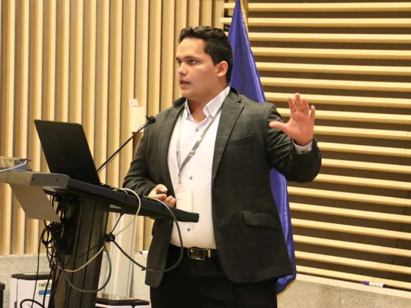 Estudiantes de la Maestría en Ingeniería fueron ponentes en importante encuentro de estudiantes de doctorado realizado en Chile Estudiantes de la Maestría en Ingeniería fueron ponentes en importante encuentro de estudiantes de doctorado realizado en Chile