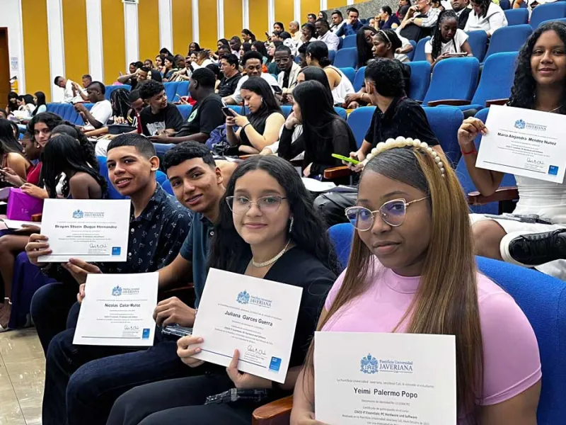 Así se vivió la clausura del Programa TICS liderado por FORJA Así se vivió la clausura del Programa TICS liderado por FORJA