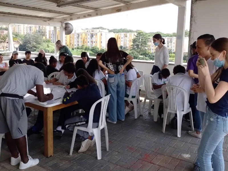 Servicio solidario en las artes / la posibilidad de ver al “otro” Servicio solidario en las artes / la posibilidad de ver al “otro”