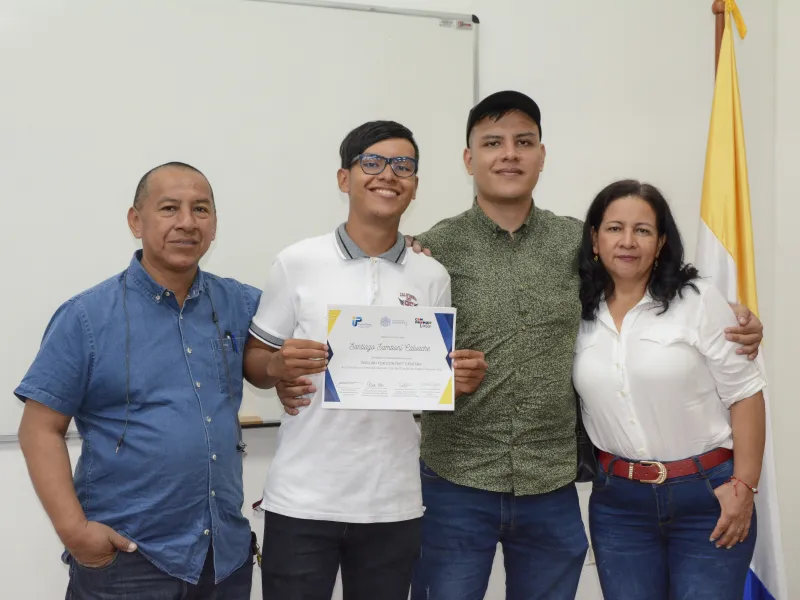 ¡Inglés para el trabajo! English for Contact Centers graduó a 18