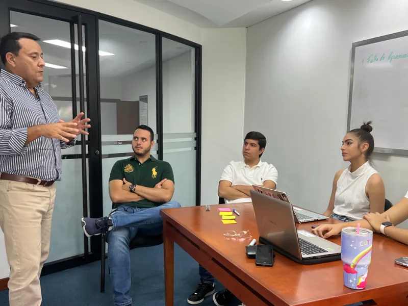 Así se vivió el cierre de Proyecto de Innovación Colaborativa del programa de Mercadeo Así se vivió el cierre de Proyecto de Innovación Colaborativa del programa de Mercadeo