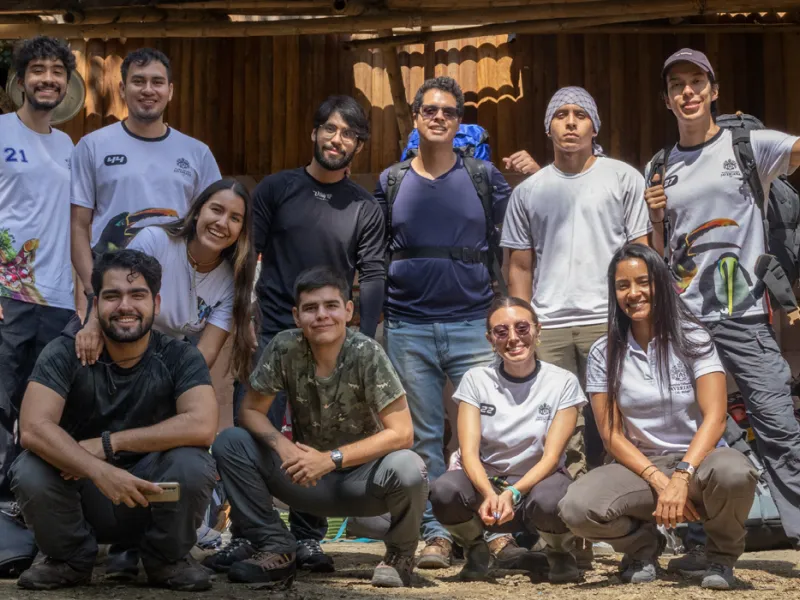 Estudiantes y egresados de Biología en la Fundación Farallones: un legado de conservación Estudiantes y egresados de Biología en la Fundación Farallones: un legado de conservación