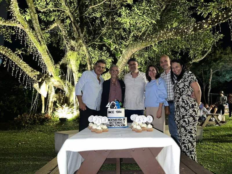 Cuarenta Años de Excelencia: Carrera Ingeniería de Sistemas y Computación, Javeriana Cali Cuarenta Años de Excelencia: Carrera Ingeniería de Sistemas y Computación, Javeriana Cali