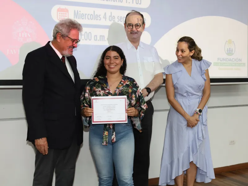 Javeriana Cali, Jesuit Worldwide Learning y Fundación Club Campestre impulsan la educación en inglés en la comuna 18 Javeriana Cali, Jesuit Worldwide Learning y Fundación Club Campestre impulsan la educación en inglés en la comuna 18