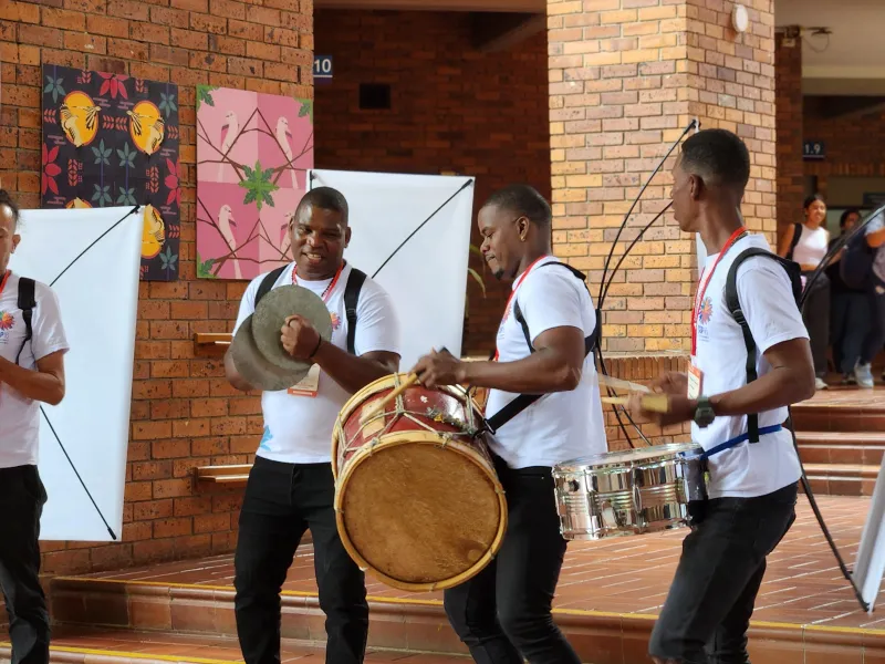minambiete-javeriana-comparsa minambiete-javeriana-comparsa