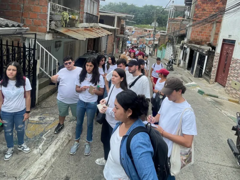 La Javeriana Cali ha impactado a 49 familias a través del Consultorio del Hábitat La Javeriana Cali ha impactado a 49 familias a través del Consultorio del Hábitat