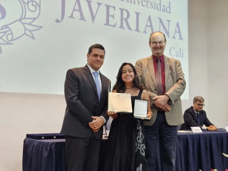 Cruz San Pedro Claver: 25 estudiantes reconocidos por sus calidades humanas y espíritu javeriano