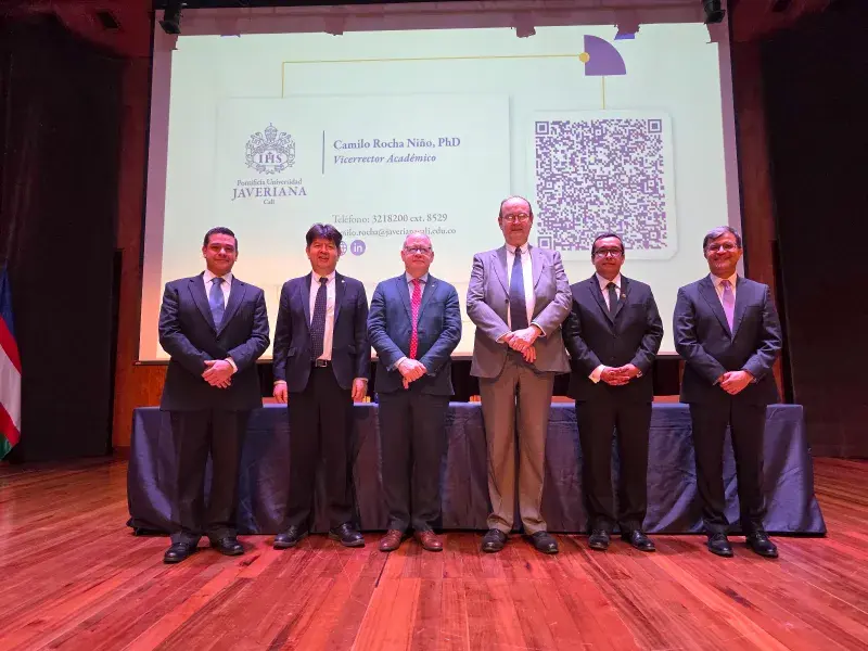 La llegada de Camilo Rocha a la Vicerrectoría Académica representa no solo una apuesta por la excelencia académica, sino también por un liderazgo cercano, humano y comprometido con el bienestar y el crecimiento de toda la comunidad javeriana.