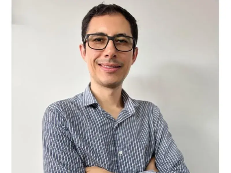 Investigación doctoral propone el acompañamiento pedagógico como estrategia clave para la motivación de los docentes