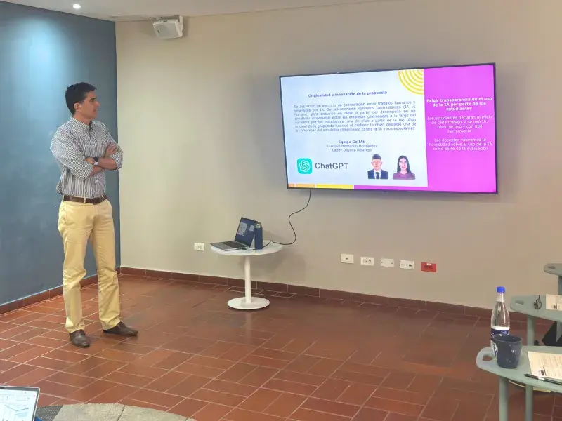 Juego de roles al estilo “Shark Tank” con IA gana el concurso docente Innovaula de la Javeriana Cali