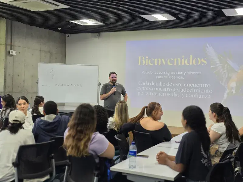 Ejercicio de liderazgo - Encuentro Becarios y Donantes Fundación Bolívar Davivienda