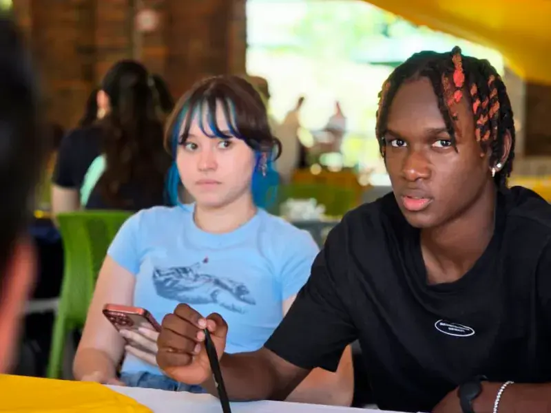 Encuentro de becarios fortalece la comunidad y el compromiso con la educación en la Javeriana Cali