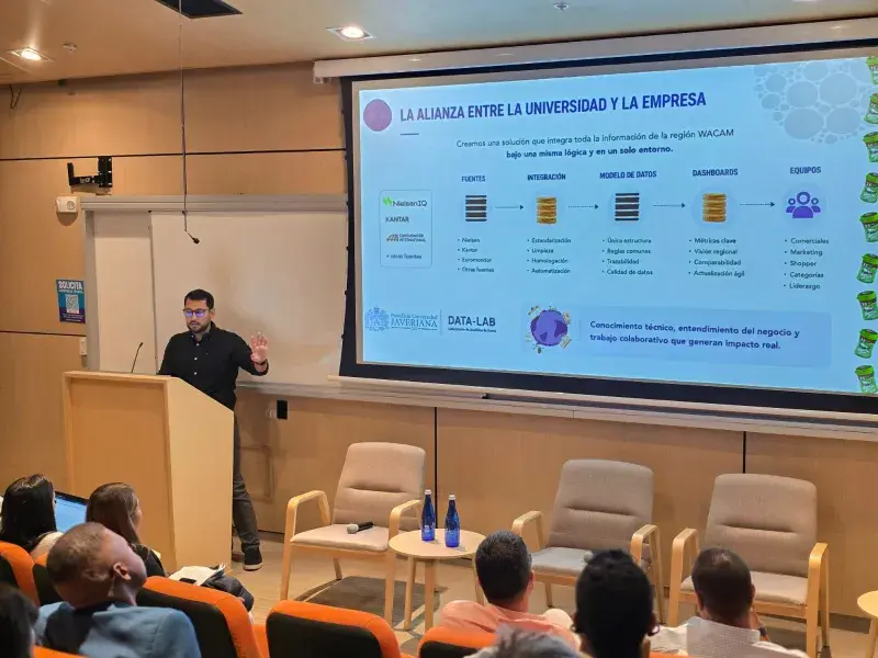 Javeriana Cali presenta el DATA-LAB, un laboratorio para fortalecer la formación en analítica de datos