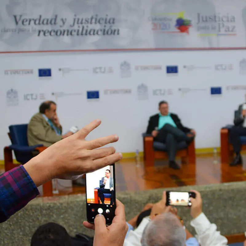 Diálogos de paz Javeriana Cali Diálogos de paz y reconciliación