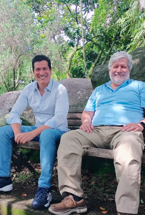 Fernando Pereira Laverde y Gustavo Adolfo de la Cruz, docentes de la Javeriana Cali