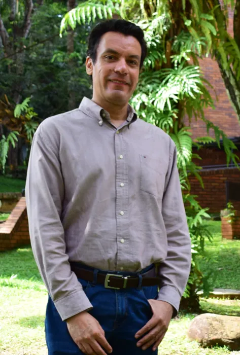 Andrés Navarro, profesor de la Javeriana Cali que lidera proyecto de tecnología al servicio de niños sensorialmente diversos