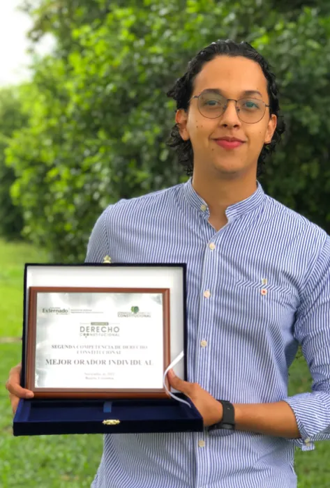 Sebastián Gutiérrez mejor orador Derecho