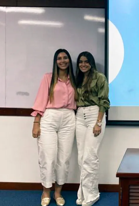 Estudiantes javerianas desarrollaron un modelo que determina el gasto de bolsillo en salud y su impacto en las finanzas familiares Estudiantes javerianas desarrollaron un modelo que determina el gasto de bolsillo en salud y su impacto en las finanzas familiares