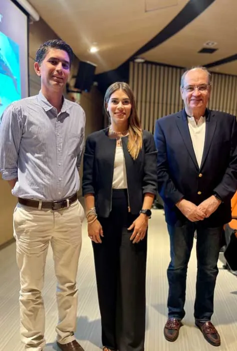Javeriana reúne a líderes empresariales para hablar sobre la importancia de la estrategia en negocios cambiantes