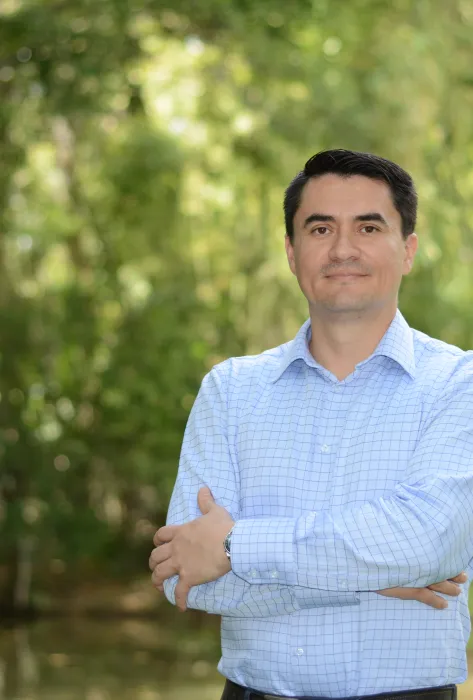 Andrés Sandoval es el nuevo director del Departamento de Humanidades Andrés Sandoval es el nuevo director del Departamento de Humanidades