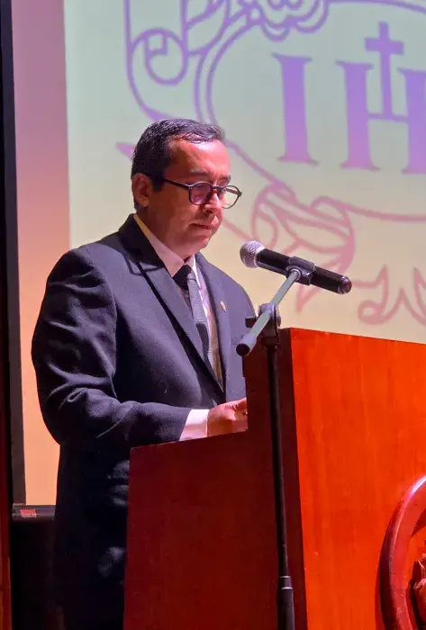 Camilo Rocha en su posesión como vicerrector académico javeriana Cali