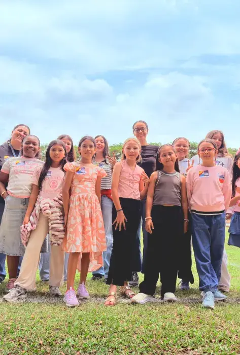 Niñas de 12 países exploraron el mundo de la ciencia en una jornada que conectó a más de 120 instituciones educativas de Latinoamérica   